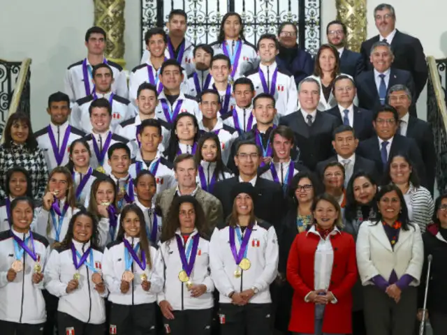 Lima 2019: condecoran a medallistas peruanos en Palacio de Gobierno