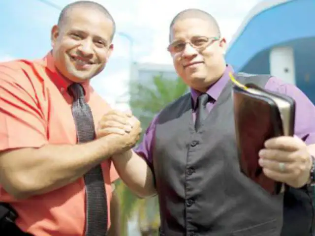 Héctor 'El Father' y Julio Voltio predican como pastores evangélicos