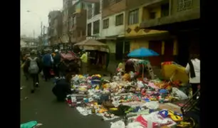 Cercado de Lima: denuncian que ambulantes de Gamarra han invadido urbanización Manzanilla