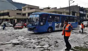 Caída de lluvia y granizo provocó gran congestión vehicular en Quito