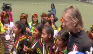 ¡Buena, ‘profe’! Gareca recibió a delegación de fútbol femenino de pueblos originarios