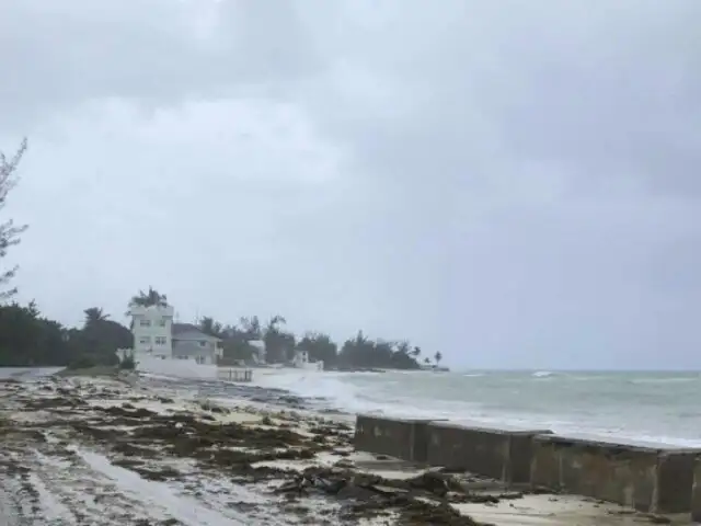 Bahamas: cinco personas fallecidas deja paso de huracán Dorian