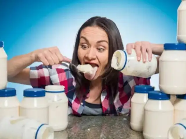 Mujer rompe Record Guinness al comer tres frascos de mayonesa