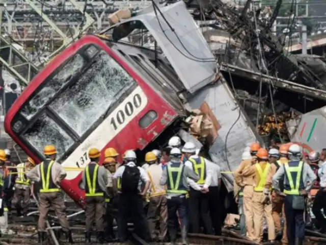 Japón: al menos un muerto y 30 heridos deja choque de tren y camión