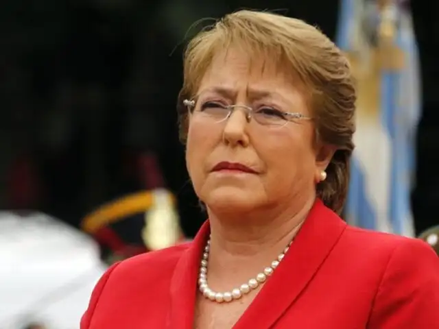 Michelle Bachelet pide diálogo entre Chile y sociedad civil