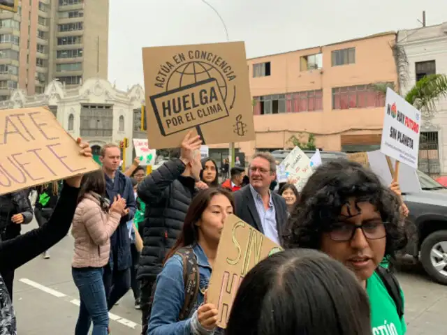 Personas de todo el mundo marcharon contra el cambio climático