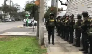 Retiran resguardo policial en exteriores de casa de Mercedes Aráoz
