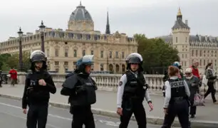 Francia: al menos cuatro policías muertos en ataque con cuchillo en París