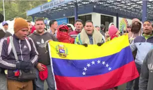 Ecuador: desalojan a 150 venezolanos que improvisaron campamento en complejo deportivo
