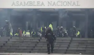 Ecuador: fuerzas del orden retiran a manifestantes que tomaron el Parlamento