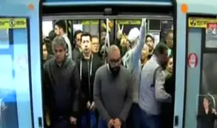 Protestas en Chile: Metro vuelve a funcionar por tramos
