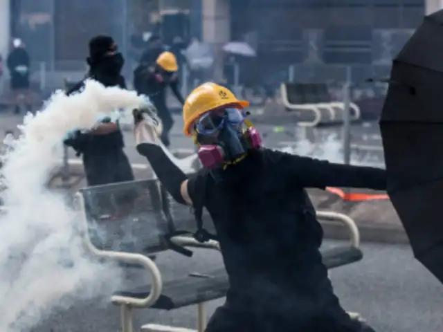 Hong Kong: violencia en aniversario de República Popular China