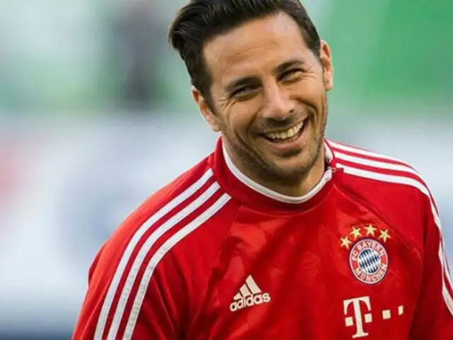 Claudio Pizarro recibe efusivo saludo de Bayern Munich por su cumpleaños