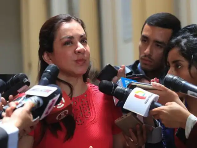 Marisol Espinoza presentó demanda de amparo contra Vizcarra por cierre del Congreso