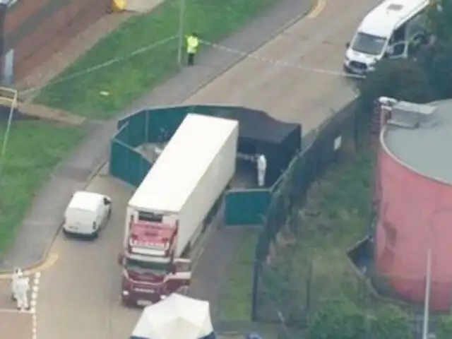 Reino Unido: hallan 39 cadáveres dentro de un camión