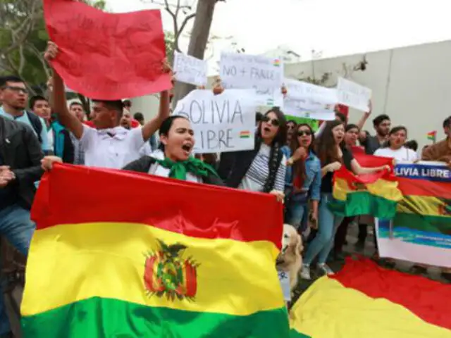San Isidro: bolivianos protestaron frente a su embajada contra reelección de Morales