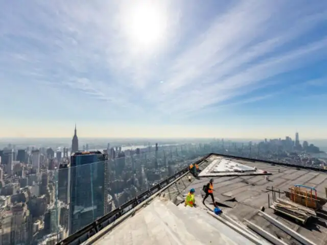 EEUU: mirador a 335 mtrs de altura sorprende a visitantes