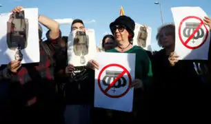 España: miles de ciudadanos en Barcelona rechazaron visita del rey Felipe VI