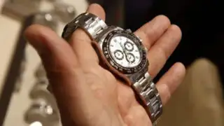 Intervienen a extranjeros por presunto robo de lujosos relojes Rolex en San Isidro