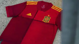 Nueva camiseta de España genera burlas entre los hinchas