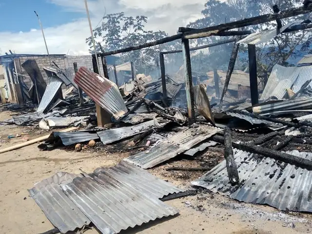 VRAEM: incendio arrasó con más de 10 viviendas en distrito ayacuchano de Llochegua