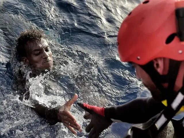Italia: este fue el dramático rescate de migrantes en el mar