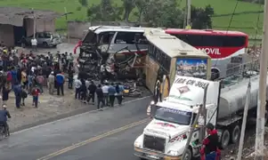 Panamericana Norte: aparatoso choque entre buses interprovinciales deja al menos 3 muertos