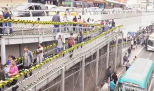 Más de mil soles invirtieron venezolanos para el decorado navideño de puente de Vía Expresa Grau