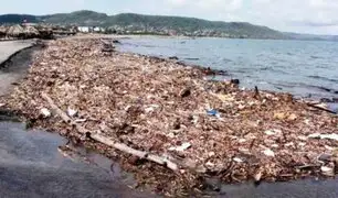 Sudáfrica: toneladas de basura invaden playas de Durban (VIDEO)