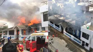 Incendio destruye histórica casona en Lambayeque