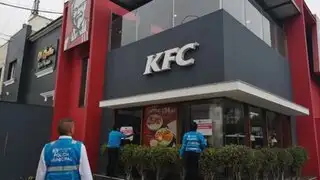 Clausuran KFC de Magdalena por impedir que albañiles ingresen a comer a su local
