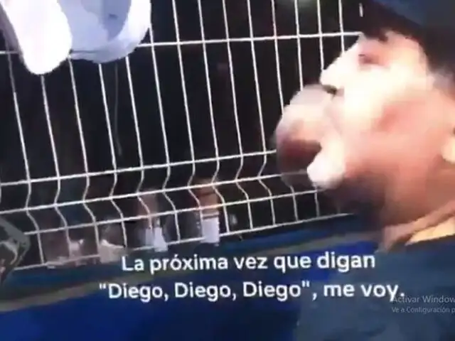 VIDEO: La pésima reacción de Maradona con niños que le pedían un autógrafo