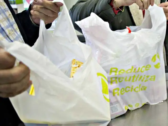 Perú redujo en mil millones de unidades consumo de bolsas de plástico
