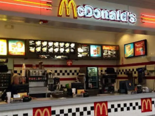 McDonald’s cerrará todos sus locales en Perú por 2 días tras muerte de trabajadores