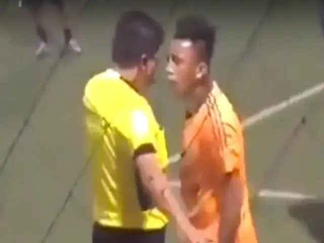 Trujillo: Cueva protagoniza nuevo enfrentamiento con árbitro durante partido amistoso