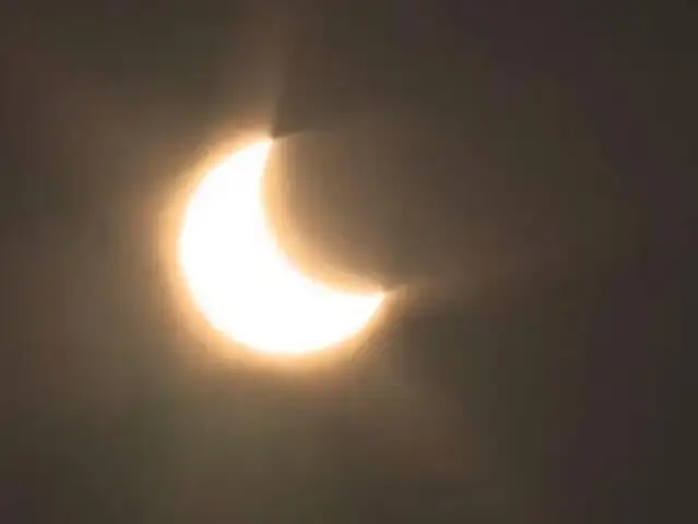 Eclipse gris: típico cielo nublado de Lima impide observar eclipse solar del año