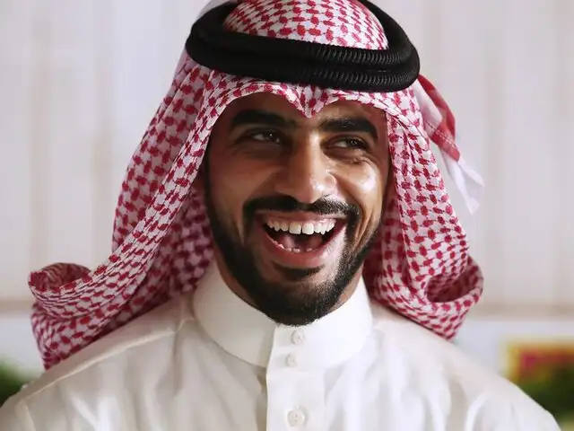 Empresario árabe donará 100 dólares a 15 mil familias que no recibieron bono