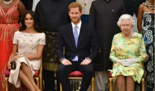 Reina Isabel II brindó su apoyo a duques de Sussex tras alejamiento de Familia Real