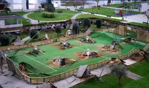 VIDEO: se hundió parque infantil construido sobre un estacionamiento
