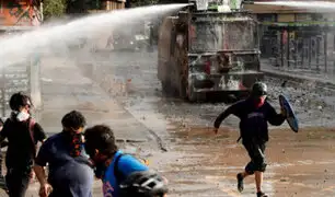 Chile: nuevos enfrentamientos se registraron entre manifestantes y Carabineros