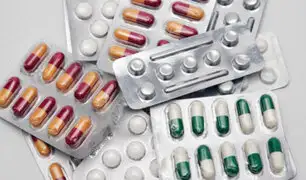 Empleada de farmacia se equivoca de medicina y mata a dos niños