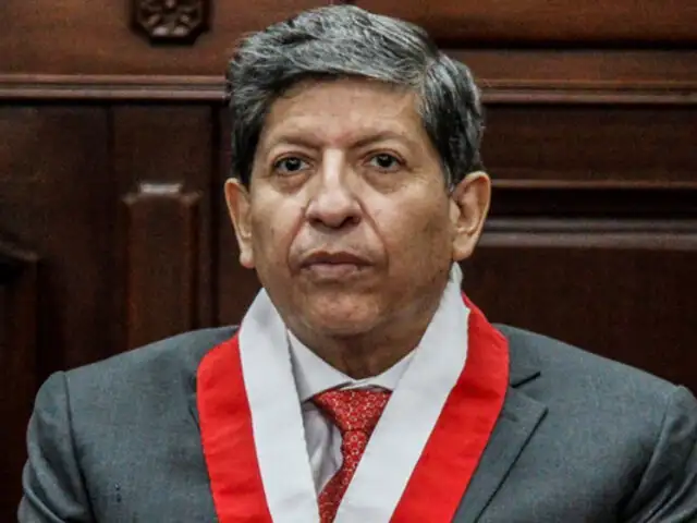 Fiscalía investiga a Carlos Ramos: tribuno habría revelado identidad de colaborador eficaz