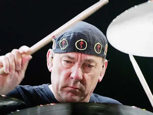 Baterista de la banda de rock Rush muere a los 67 años