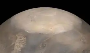 NASA capta el espectacular colapso del hielo polar en Marte