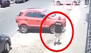 Pueblo Libre: sorprenden a sujeto que intentaba robar partes de un automóvil