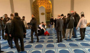 Londres: sujeto apuñaló a hombre dentro de mezquita