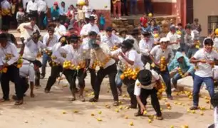 Huánuco: se celebran el carnaval del Tinkuy, conocido como la “guerra de naranjas”