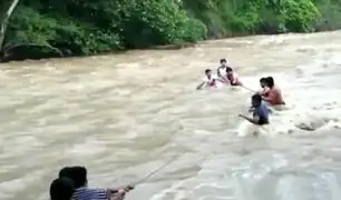 Tarapoto: rescatan a bañistas atrapados en caudaloso río Cumbaza