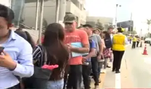Estado de emergencia: decenas hacen colas para ir a trabajar en av. Javier Prado