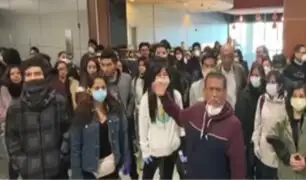 Cientos de peruanos varados en el extranjero